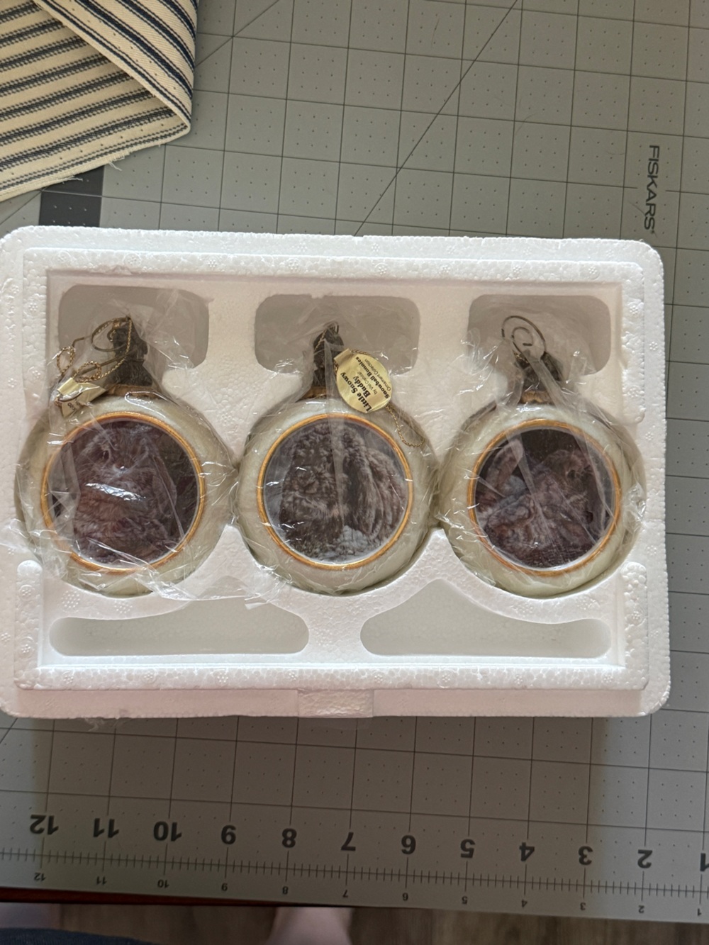 Vintage Bradford Edition Snow Bunnies Heirloom Porcelain Ornament Collection (3)